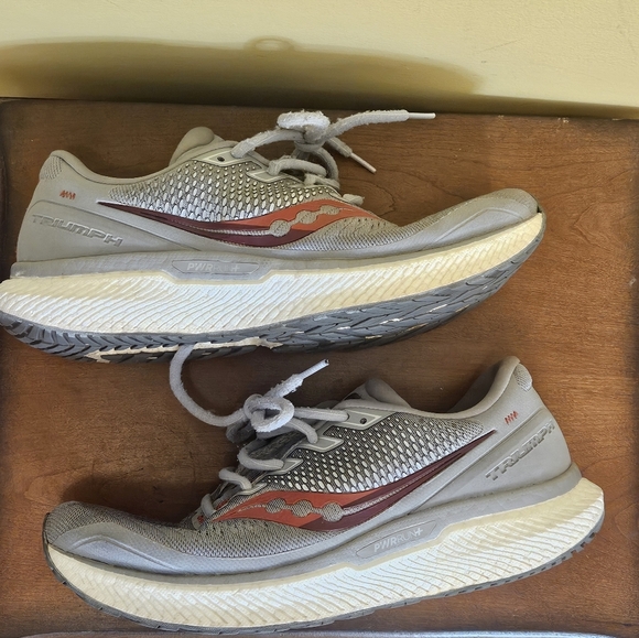 Saucony Triumph 18 in the \